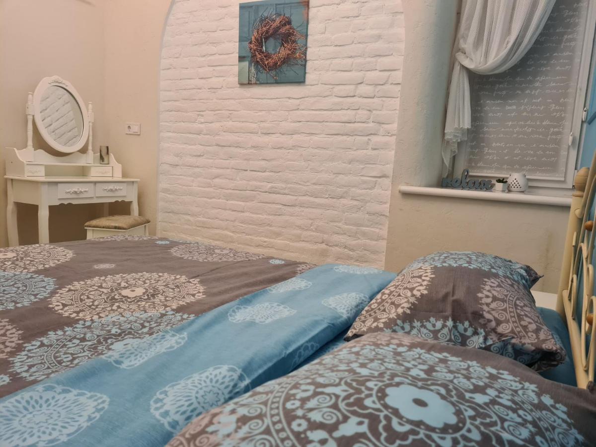 Style Loft Apartment Lviv Bagian luar foto