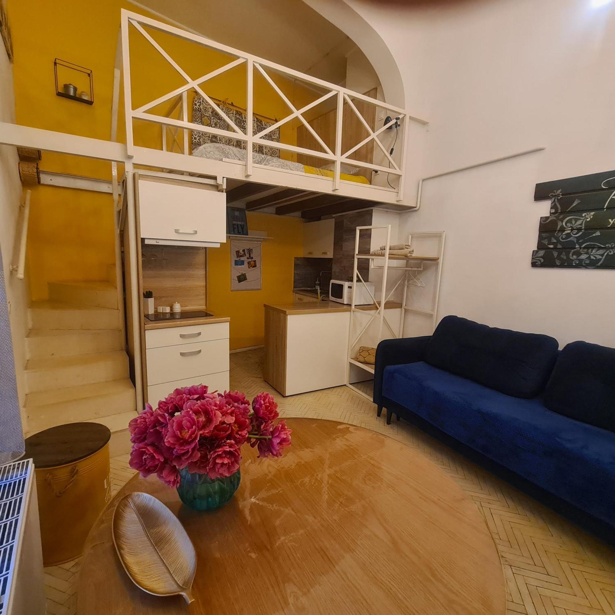 Style Loft Apartment Lviv Bagian luar foto