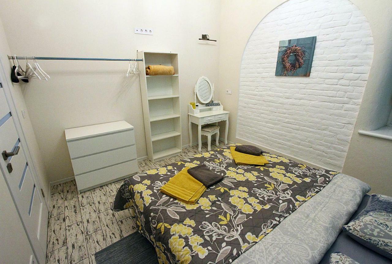 Style Loft Apartment Lviv Bagian luar foto